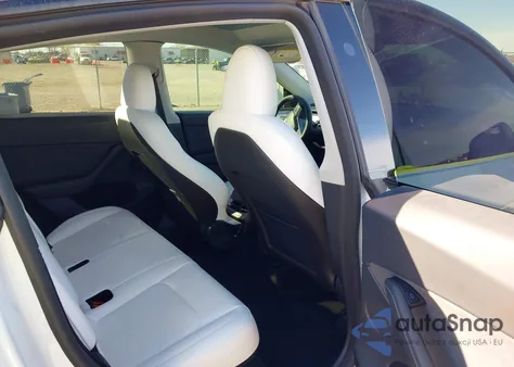 2024 Tesla Model Y Long Range Dual Motor All-Wheel Drive/Rwd from USA, damaged, VIN 7SAYGDED5RF095433